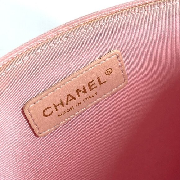CHANEL Pink Shoulder Bag - Picture 15 of 16
